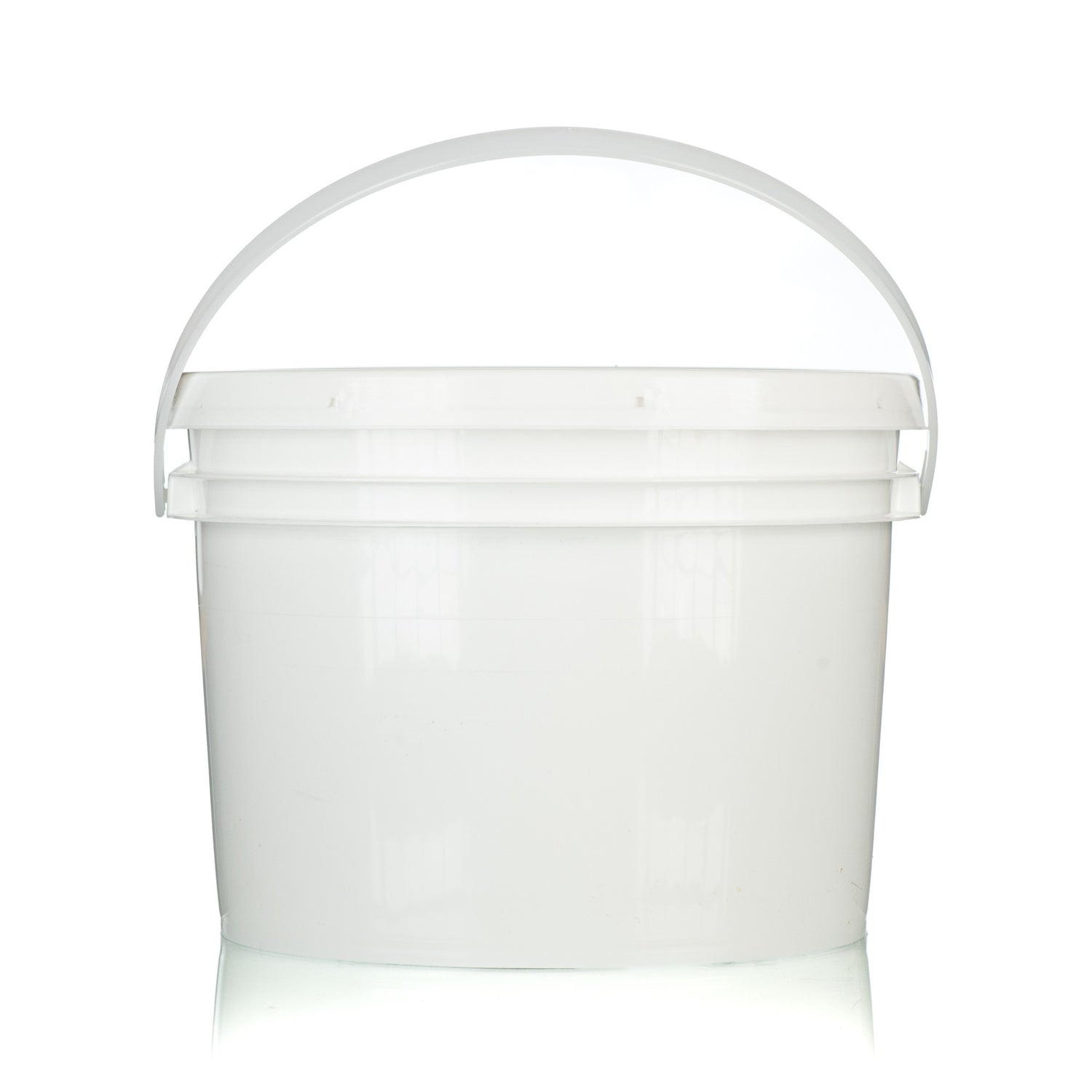 A white 4-litre plastic pail with a secure snap-on lid and sturdy carrying handle, designed for storing and transporting honey.