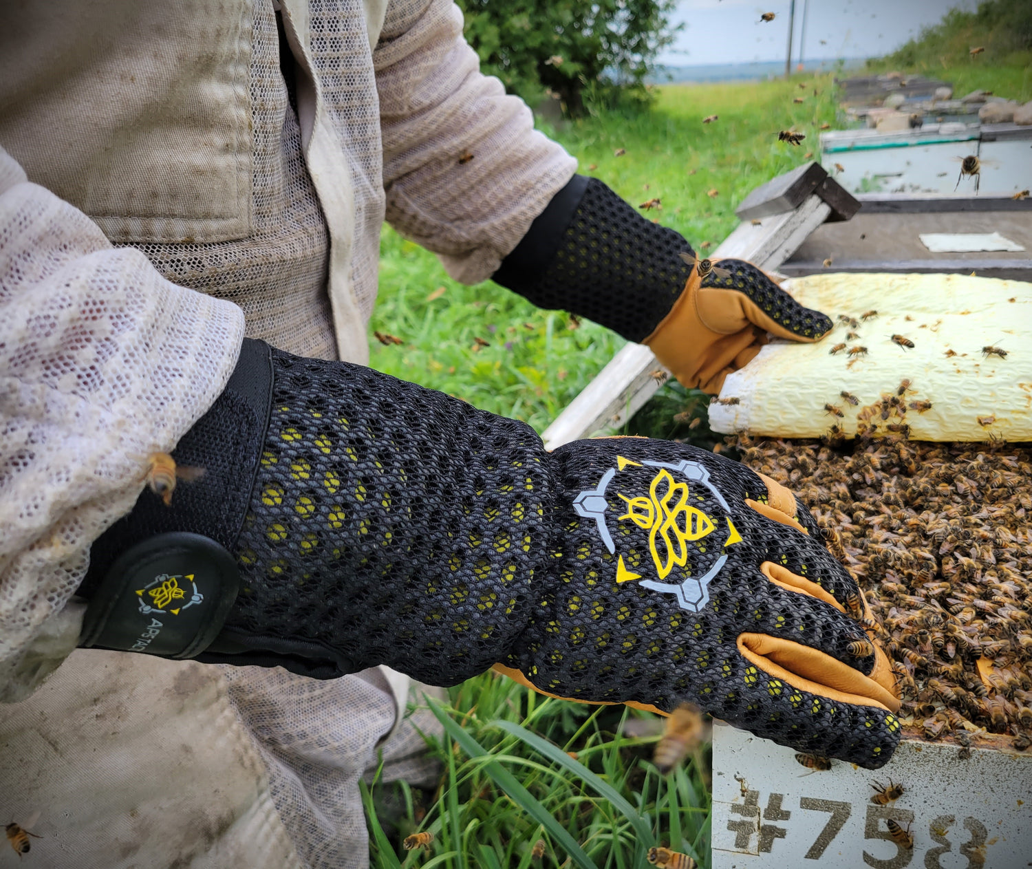 Apis Tactical Heavy Duty Gloves